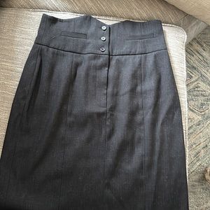 Kenzie Vintage gray pencil skirt with cute details.